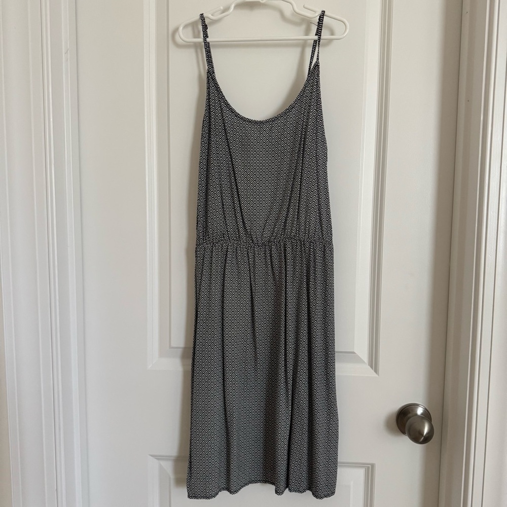 Old Navy Black and White Patterned Spaghetti Strap Mini Dress, S